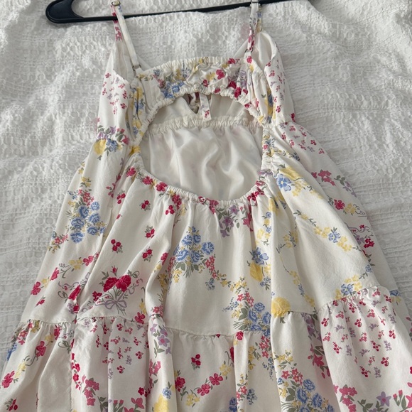 Hollister White Floral Dress - Picture 4 of 4